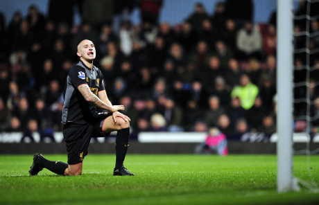 Tak Ada Suarez, Shelvey pun Jadi