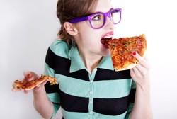 Anak yang Terlalu Banyak Makan Diduga Terkait Penyalahgunaan Obat 