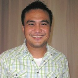 Presenter Sepakbola Yopie Beda Meninggal Dunia