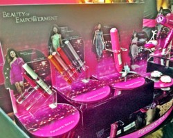 Panasonic Rilis Steam Wajah & Pelentik Bulu Mata Elektrik 