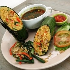 Sensasi Pedas Mi dan Nasi Bakar Cakalang