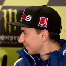 Tak Akan Ada Friksi Lorenzo-Rossi Lagi