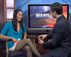 So Sweet! Pembawa Berita Lamar Kekasih di Depan Jutaan Pemirsa