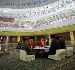 Pernikahan 12-12-12 di Jakarta Utara Sepi