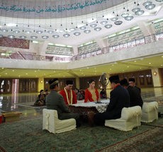 Di Masjid At Tin, Pernikahan 12-12-12 Kalah Oleh Hari Kerja