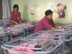 12-12-12, Ibu Hamil di Medan Ngotot Lahirkan Pukul 12.12