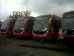 Dilengkapi CCTV, Ini Penampakan Bus TransJ Made in China