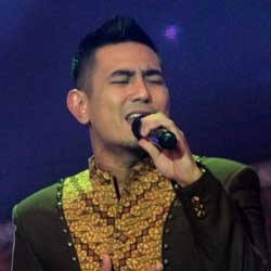 Penampilan Ciamik Rio Febrian