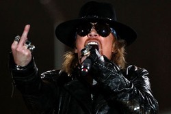 Blogs: 10 Pantangan di Konser Guns N Roses Jakarta!