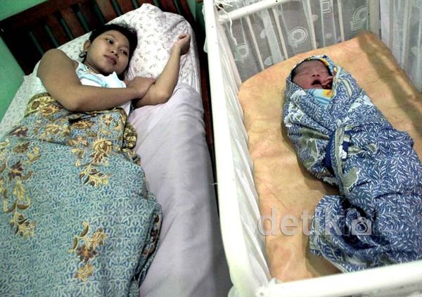 Bayi Lahir di 12-12-12