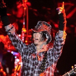 Guns N Roses, Bukan Band Keroyokan