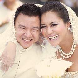 Denada & Jerry Aurum Dikaruniai Putri Pertama