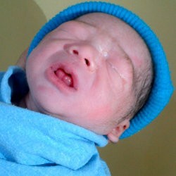 Ini Dia Arti Nama Anak Kedua KD & Raul Lemos