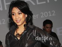 Si Hitam Sherina Munaf