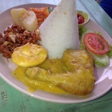 Nasi Begana dan Sate Bahenol yang Menggugah Selera