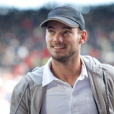 Spurs Dikabarkan Bidik Sneijder