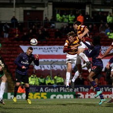 Wenger Akui Bradford Bertahan dengan Baik