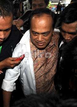 Usai Diperiksa 3,5 Jam untuk Didik, Irjen Djoko Kembali Diantar ke Rutan Guntur