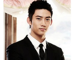 Foto: Taecyeon, Si Seksi dari Boyband Korea, 2PM