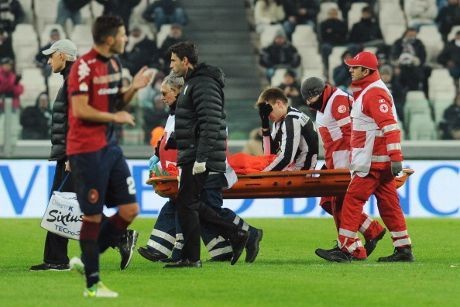 Conte Sayangkan Cedera Pemainnya