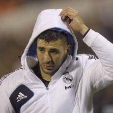 Madrid Tunggu Kabar Cedera Benzema