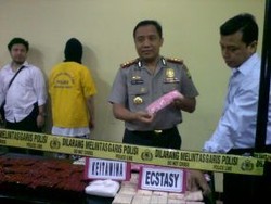 982 Kasus Narkoba berhasil Diungkap Polres Jakbar di Tahun 2012