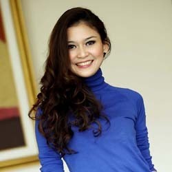Cantik & Smart Marissa Anita