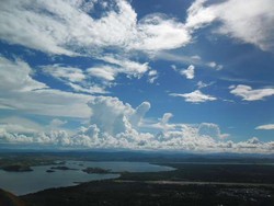Langit di Danau Sentani yang Mencuri Hati