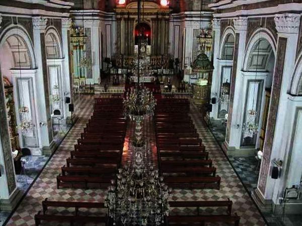 Kisah dari Dalam Dinding di Manila