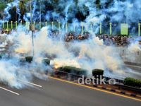 Demo Perangkat Desa Dibubarkan Paksa