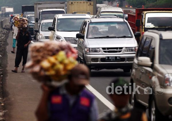 Ada Demo di DPR, Lalin Tol Dalam Kota Dialihkan