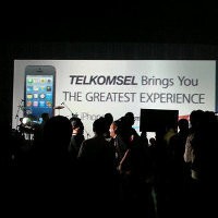 Telkomsel Jaring 300 Ribu Pengguna iPhone