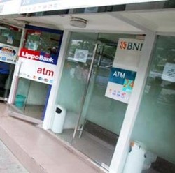ATM Masih Langka di Daerah, Indonesia Butuh 300.000 Mesin Lagi