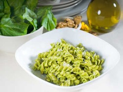 Sarapan Tinggi Protein dan Karbohidrat Bisa Cegah Kegemukan