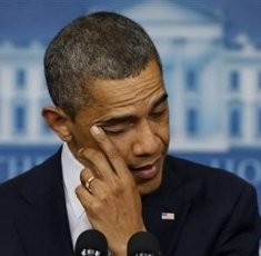 Obama Tangisi Penembakan Brutal di SD Sandy Hook AS 