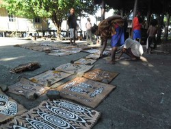 Melukis di Kulit Kayu, Suku Asei Jagonya