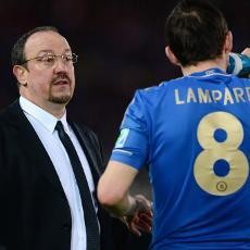 Benitez Nilai Lampard Belum Habis