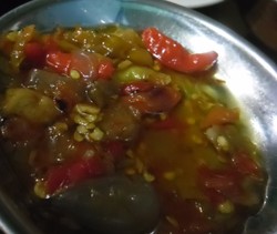 Colo-colo Citarasa Pedas Saat Traveling ke Indonesia Timur