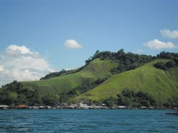 Jatuh Hati Oleh Danau Sentani