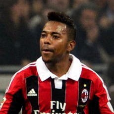 Santos Masih Ngotot Datangkan Robinho