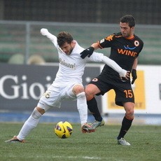 Roma Tumbang di Kandang Chievo