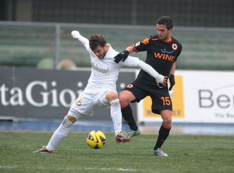 Roma Tumbang di Kandang Chievo
