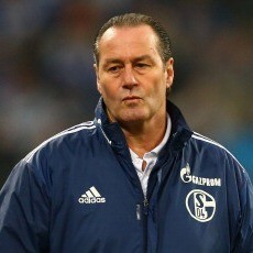 Schalke Pecat Pelatih