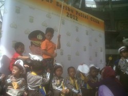 Seribu Polisi Cilik Meriahkan HUT ke-63 Polda Metro Jaya di Gandaria City