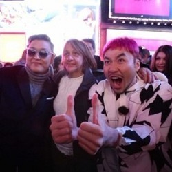 Psy dan Noh Hong Chul Bikin Heboh New York
