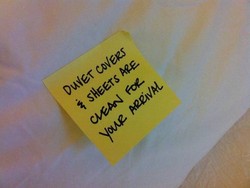 Kertas Tempel Jadi Bukti Kamar Bersih di Hampton Inn