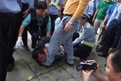 Pria Cina Serang Puluhan Murid Sekolah Dasar