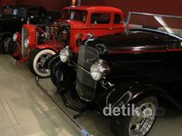 300 Mobil Klasik Unjuk Gigi di JI Expo