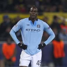 Balotelli Bawa City ke Pengadilan