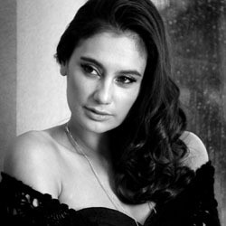 Tanggal 21 Diramal Kiamat, Marissa Nasution Tunda Nikah